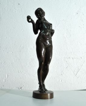 Eva, 1920 circa